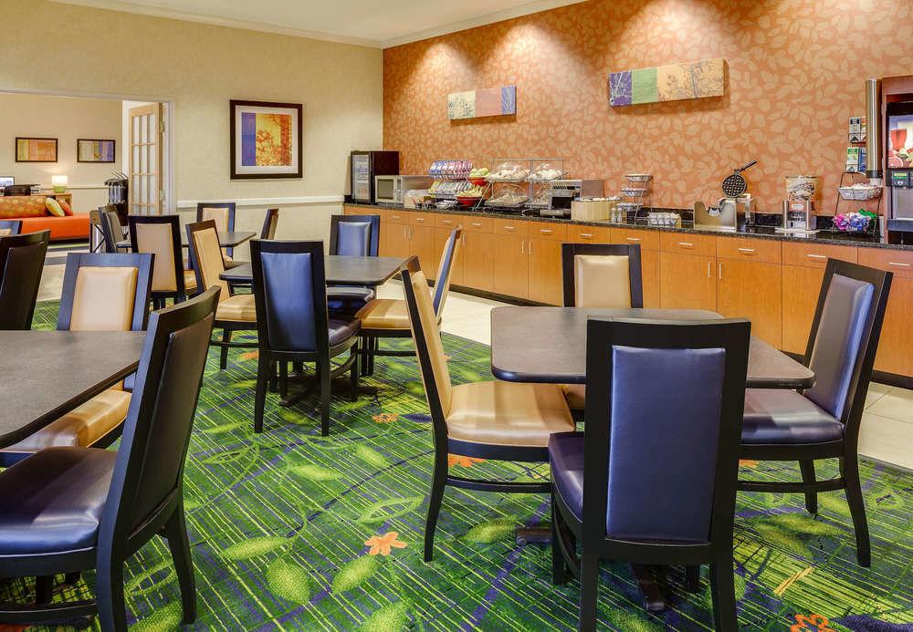 Fairfield Inn Manhattan, Kansas Экстерьер фото